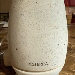 doTERRA Essential Oils Roam White Aroma Diffuser